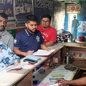 ভাড়া ১০০ টাকা বেশি নেওয়ায় জরিমানা গুনলেন ১০ হাজার টাকা