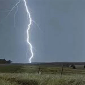 নওগাঁ ও ঝিনাইদহে বজ্রপাতে তিন কৃষকের মৃত্যু, আহত ৭