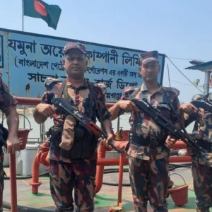 জ্বালানি তেলের নিরবচ্ছিন্ন সরবরাহে দেশের ১৯ ডিপোতে বিজিবি মোতায়েন