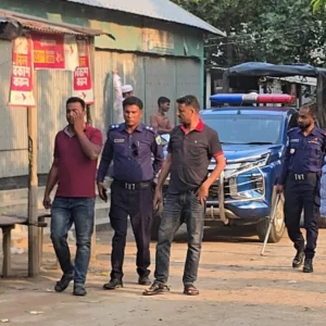 পাবনায় মসজিদ কমিটি নিয়ে দু’পক্ষের সংঘর্ষ, আহত ৭