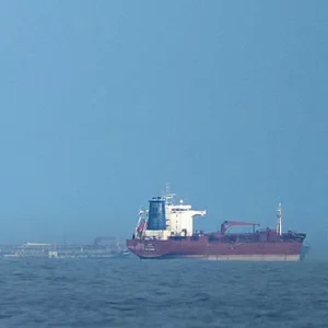 হরমুজ প্রণালীতে জাহাজ চলাচলে নতুন শর্ত ইরানের