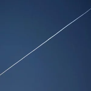 ইরানের পক্ষে ইসরায়েলে দ্বিতীয় দফা ক্ষেপণাস্ত্র হামলা চালিয়েছে হুথিরা