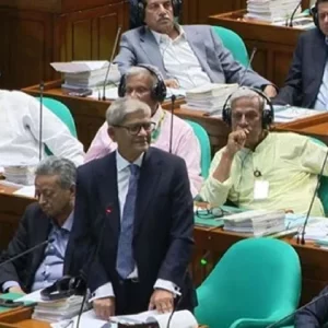 দুর্নীতিকে নয়, গ্রামের সড়ককে অগ্রাধিকার দেবে সরকার: মির্জা ফখরুল