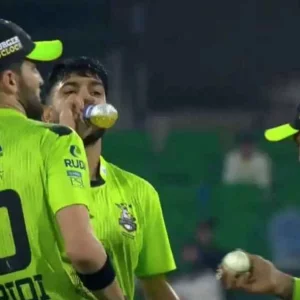 ফখর জামানের বিরুদ্ধে বল টেম্পারিংয়ের অভিযোগ