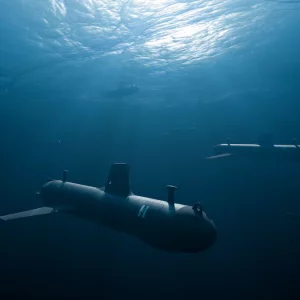 ইরানের মাইন ধ্বংসে হরমুজ প্রণালিতে ‘আন্ডারওয়াটার ড্রোন’ মোতায়েন করবে যুক্তরাজ্য