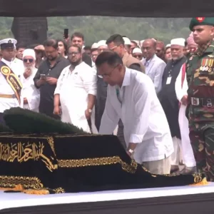 স্পিকারের সহধর্মিণী দিলারা হাফিজের জানাজা সম্পন্ন, প্রধানমন্ত্রীর শ্রদ্ধা