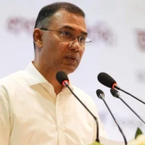 পেশাদার খেলোয়াড়দের রাজনীতি থেকে দূরে থাকার আহ্বান প্রধানমন্ত্রীর