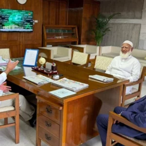 প্রধানমন্ত্রীর সঙ্গে বিরোধীদলীয় নেতার সৌজন্য সাক্ষাৎ