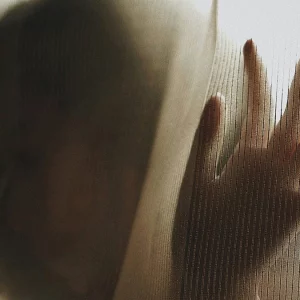 স্ত্রীকে ১২০ জনের কাছে ‘বিক্রি’, জেলে স্বামী  