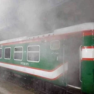 উপবন এক্সপ্রেসে আগুন, সিলেটের সঙ্গে সারাদেশের রেল যোগাযোগ বন্ধ