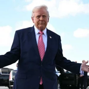 যুক্তরাষ্ট্র থেকে কিনুন, নয়ত হরমুজ থেকে নিজেদের তেল নিজেরা আনুন: ট্রাম্প