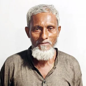 বিনা পারিশ্রমিকে সাড়ে ৮’শ কবর খুঁড়েছেন ষাটোর্ধ্ব মোহাম্মদ আলী