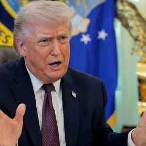 ইরান যুদ্ধের ব্যয় মেটাতে স্বাস্থ্য খাতে কাটছাঁট করছে যুক্তরাষ্ট্র