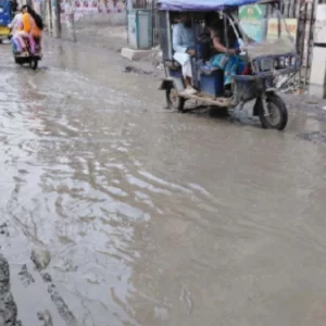 ড্রেন নির্মাণ শেষ, রাস্তা সংস্কার কাজ শুরু না করায় দুর্ভোগ চরমে