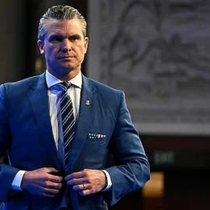 যুদ্ধবিরতি চুক্তি না করা পর্যন্ত ইরানের সঙ্গে ‘বোমা দিয়ে কথা’ হবে: হেগসেথ