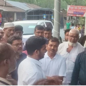 ঈশ্বরদীতে অনুমোদনহীন পাম্প থেকে উদ্ধার সাড়ে ১৩ হাজার লিটার জ্বালানি তেল