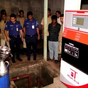 সিরাজগঞ্জে অবৈধভাবে মজুত ২১শ’ লিটার ডিজেল জব্দ