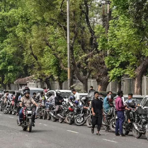 বিশ্বে তেল-শূন্য প্রথম দেশ হওয়ার ঝুঁকিতে বাংলাদেশ