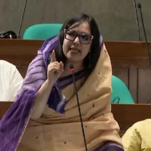 ‘আমাকে নিয়ে কুৎসিত ভাষায় ওয়াজ করেছে’, বিচার চাইলেন রুমিন ফারহানা