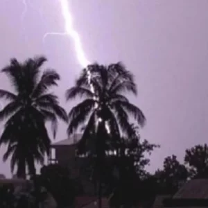 পাবনায় বজ্রপাতে ৩ জনের মৃত্যু, কিশোর আহত 