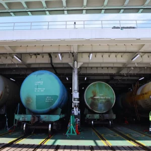 বিশ্ববাজারে সংকটের মধ্যেই জ্বালানি তেল রপ্তানি বন্ধ করলো রাশিয়া