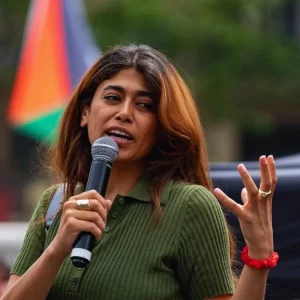 ইসরায়েল নিয়ে পোস্ট, ইউরোপীয় পার্লামেন্টের মুসলিম সদস্য গ্রেপ্তার