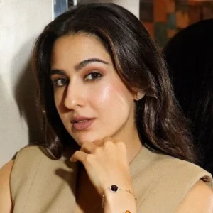 শিশুদের স্কুল খুলতে নিজের বাংলো ভাড়া দিলেন সারা