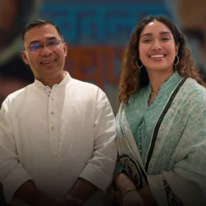 মেয়ে জাইমাকে নিয়ে ‘বনলতা এক্সপ্রেস’ দেখতে সিনেমা হলে প্রধানমন্ত্রী