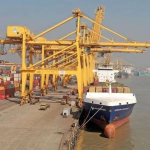 ২৭ হাজার টন ডিজেল নিয়ে চট্টগ্রাম বন্দরে ভিড়লো জাহাজ