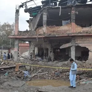 পাকিস্তানে বিস্ফোরকবোঝাই গাড়ি দিয়ে থানায় হামলা, নিহত ৫ 