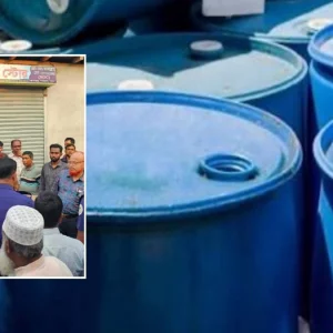 বরগুনায় ব্যবসায়ীর গুদামে জব্দ ৩৮ হাজার লিটার ডিজেল