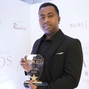 প্রবাসী তরুণ উদ্যোক্তা শাকিব পেলেন দুবাইয়ের মর্যাদাপূর্ণ সম্মাননা