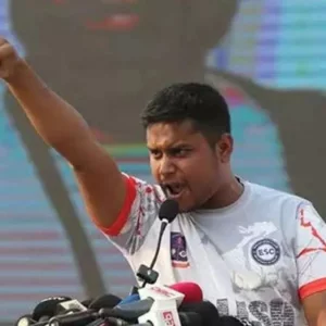 তারেক রহমানের প্রতি বেশ কিছু প্রশ্ন ছুড়ে দিয়েছেন হাসনাত আবদুল্লাহ