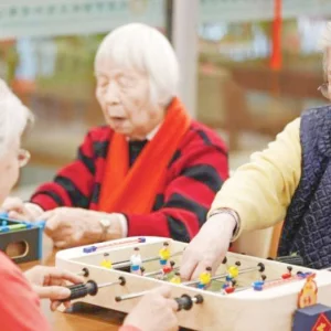 চীনে গড় আয়ু বেড়ে ৭৯, বাংলাদেশে ৭৩ বছর