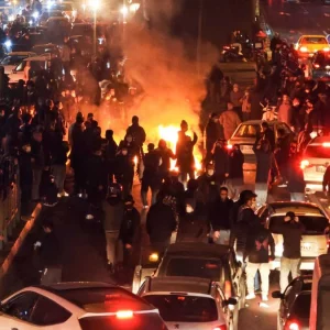 সরকারবিরোধী বিক্ষোভে অংশ নেওয়া দুইজনের ফাঁসি কার্যকর করলো ইরান 