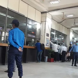 আজ থেকে নতুন সময়ে চলবে অফিস-ব্যাংক, মার্কেট বন্ধ সন্ধ্যা ৬টায়