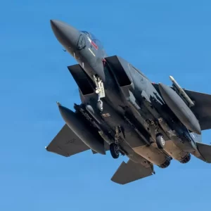 ঐতিহাসিক অভিযানে অবশেষে  নিরাপদে উদ্ধার সেই মার্কিন পাইলট 