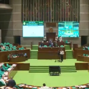 সাউন্ড সিস্টেমে ত্রুটি, ৪০ মিনিটের জন্য সংসদ অধিবেশন মুলতবি