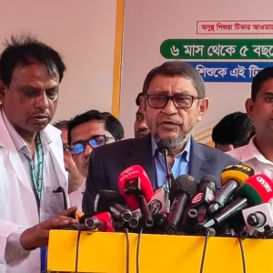 প্রধানমন্ত্রীর বিচক্ষণতায় টিকাদান কর্মসূচি এগিয়ে আনতে সক্ষম হয়েছি: স্বাস্থ্যমন্ত্রী