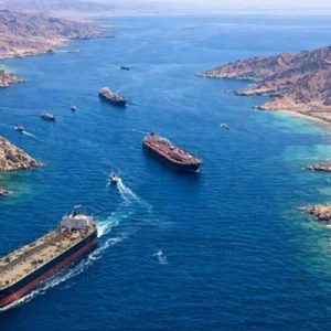 হরমুজ প্রণালি খোলা নিয়ে ইরানের কঠোর অবস্থান, অস্থায়ী যুদ্ধবিরতিতে রাজি নয়