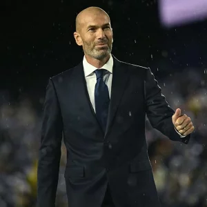 স্বপ্ন পূরণের পথে জিদান