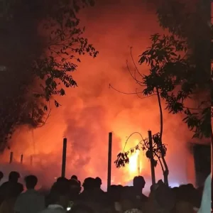 কিশোরগঞ্জে তুলার গুদামে ভয়াবহ আগুন
