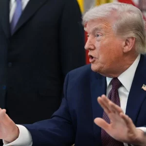 ট্রাম্পের ‘মানসিক ভারসাম্য’ নিয়ে প্রশ্ন মার্কিন রাজনীতিতে