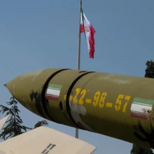 আরও বিধ্বংসী প্রতিশোধ নেওয়ার হুঁশিয়ারি ইরানের 