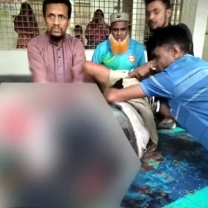 নওগাঁয় চলন্ত ট্রেন থেকে নামতে গিয়ে দুই পা হারালেন পুলিশ সদস্য