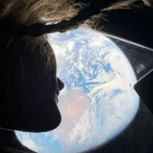 পৃথিবী থেকে মানুষের সবচেয়ে বেশি দূরে ভ্রমণের রেকর্ড ভেঙেছে আর্টেমিস-২