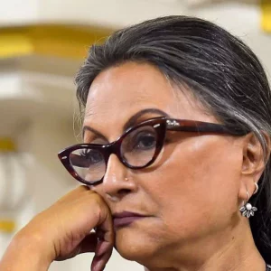 দর্শকের রুচি নিয়ে হতাশ, অবসরের ঘোষণা অপর্ণা সেনের