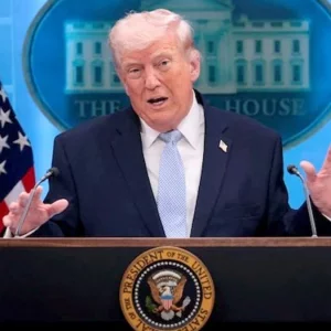 হরমুজ প্রণালিতে টোল আদায়ের অধিকার যুক্তরাষ্ট্রের: ডোনাল্ড ট্রাম্প