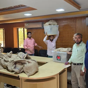 কেন্দ্রে কেন্দ্রে পৌঁছাচ্ছে ভোটের সরঞ্জাম, শেরপুর-৩ আসনে ভোটগ্রহণ কাল