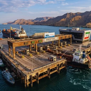 হরমুজ প্রণালির ফি দিয়ে দেশ পুনর্নির্মাণ করবে ইরান